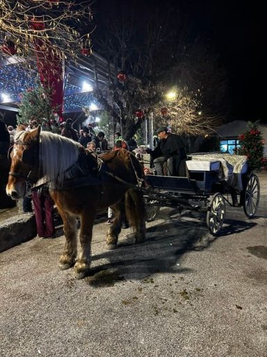 caleche noel montbrun les bains